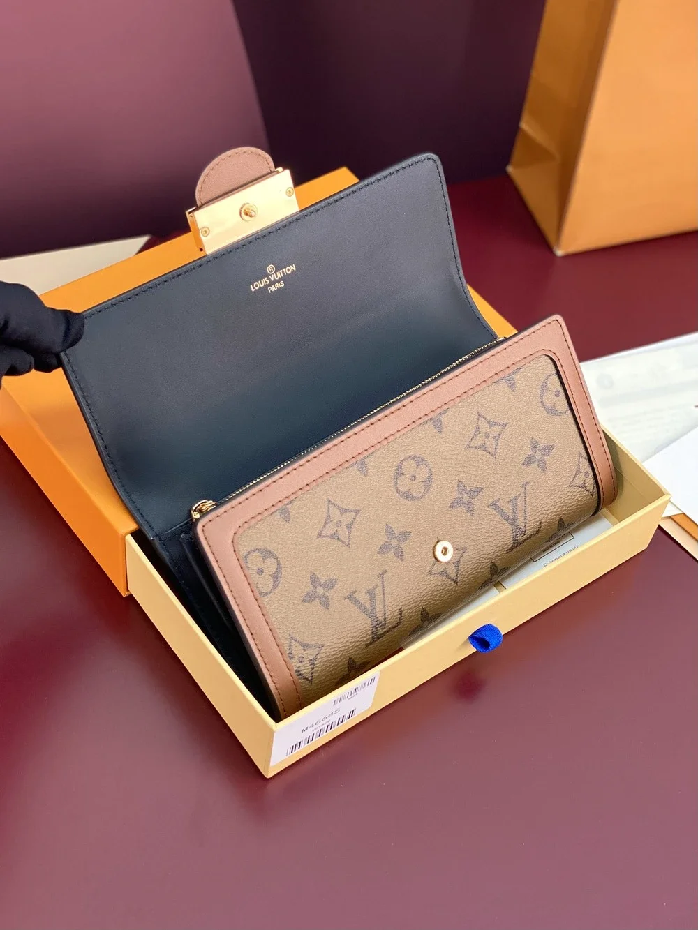 Louis Vuitton Sarah Dauphine Wallet